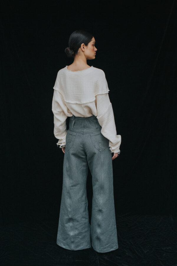 THE ARMOUR JEANS - Image 2