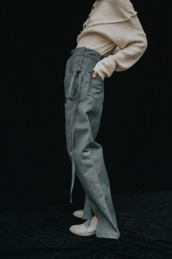 THE ARMOUR JEANS