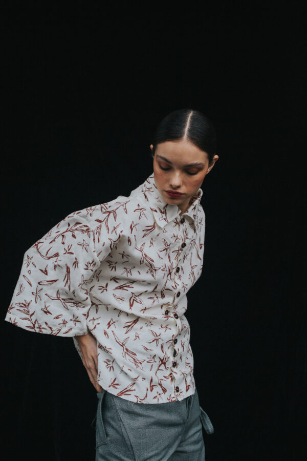 THE JAZMIN RED WHITE SHIRT - Image 2