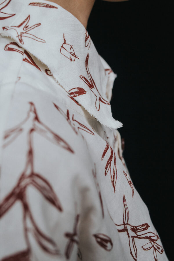 THE JAZMIN RED WHITE SHIRT - Image 6
