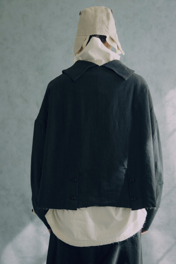 THE GENTLE JACKET - Imagen 4